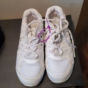 Used Nfinity Halo Defiance Cheer Shoes
